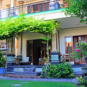 2* Guest house Cr Tris
